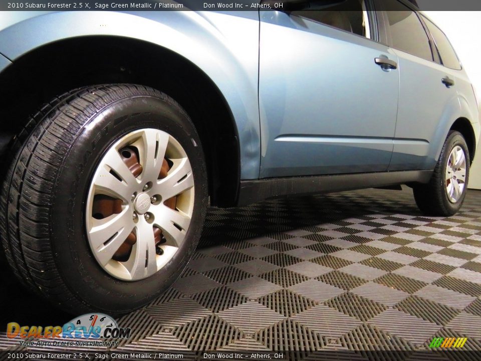 2010 Subaru Forester 2.5 X Sage Green Metallic / Platinum Photo #8