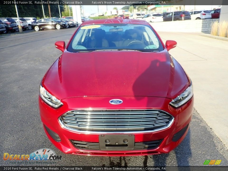 2016 Ford Fusion SE Ruby Red Metallic / Charcoal Black Photo #7