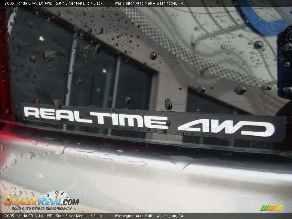 2005 Honda CR-V LX 4WD Satin Silver Metallic / Black Photo #11
