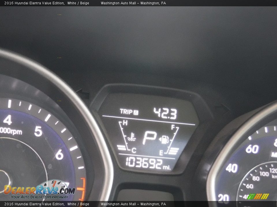 2016 Hyundai Elantra Value Edition White / Beige Photo #25