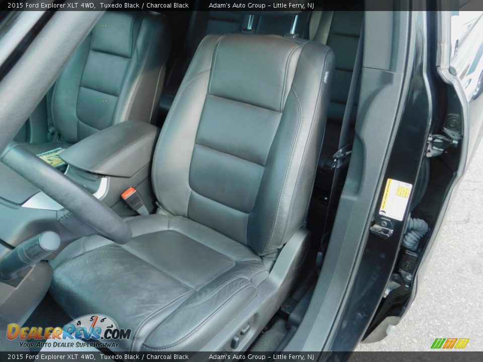 2015 Ford Explorer XLT 4WD Tuxedo Black / Charcoal Black Photo #12
