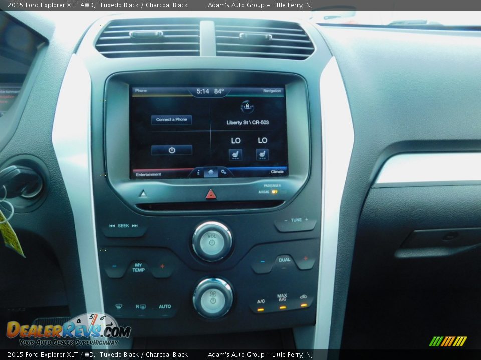 2015 Ford Explorer XLT 4WD Tuxedo Black / Charcoal Black Photo #17