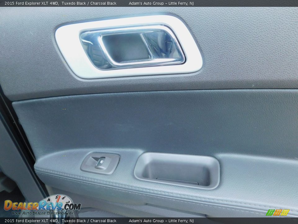 2015 Ford Explorer XLT 4WD Tuxedo Black / Charcoal Black Photo #23