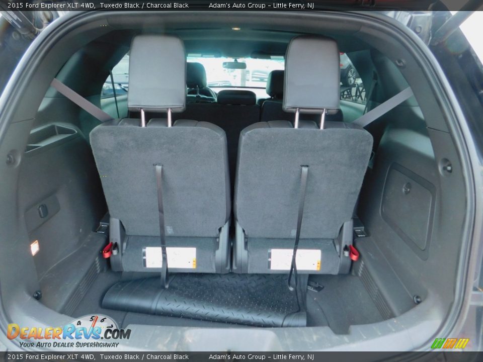 2015 Ford Explorer XLT 4WD Tuxedo Black / Charcoal Black Photo #27