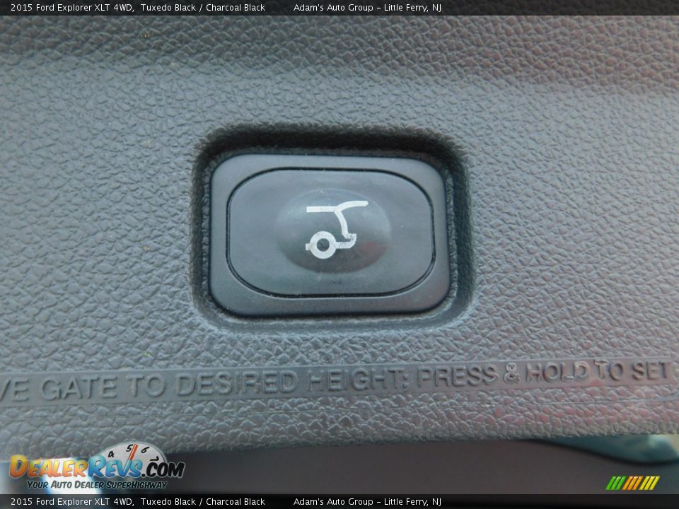 2015 Ford Explorer XLT 4WD Tuxedo Black / Charcoal Black Photo #28