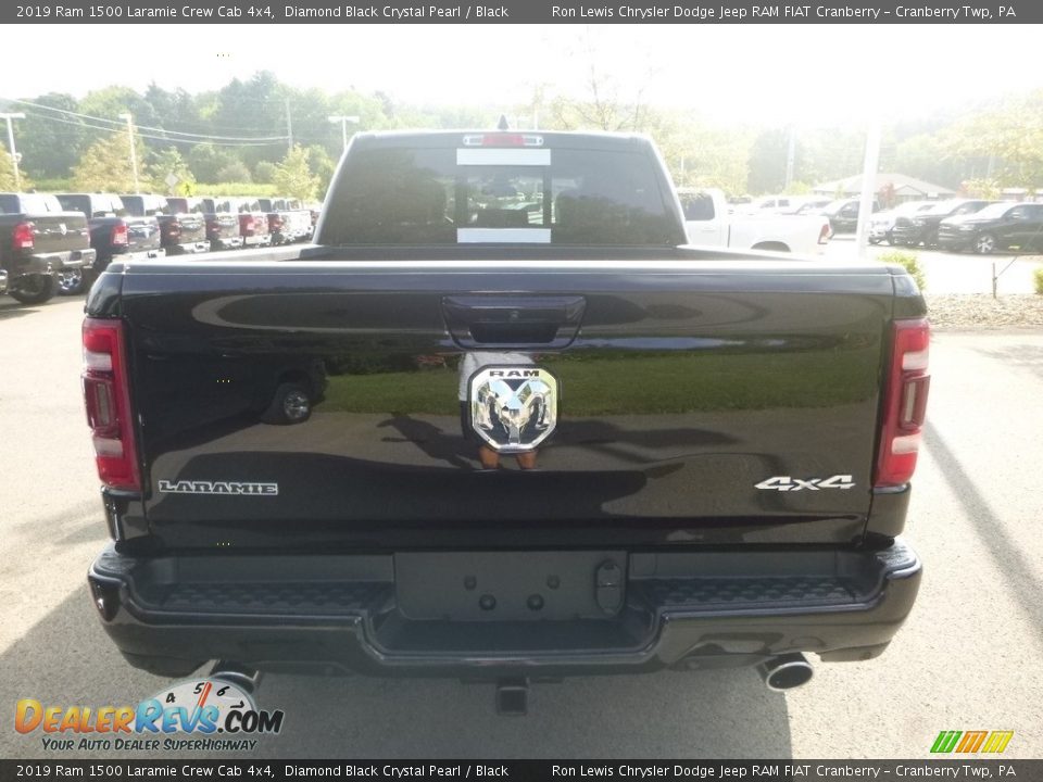 2019 Ram 1500 Laramie Crew Cab 4x4 Diamond Black Crystal Pearl / Black Photo #4