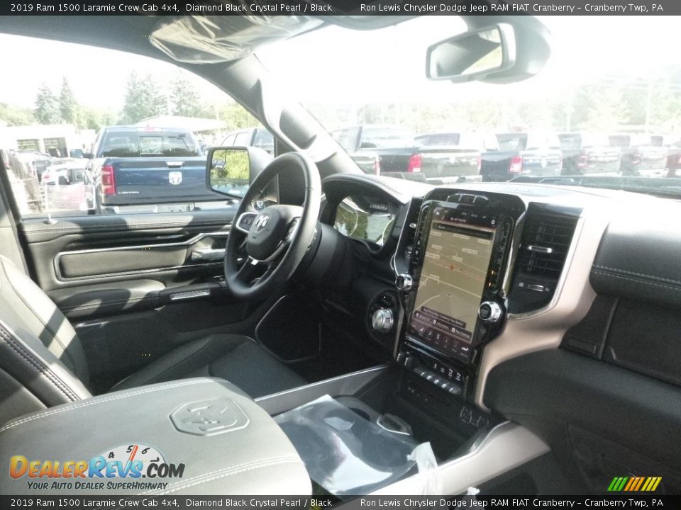 2019 Ram 1500 Laramie Crew Cab 4x4 Diamond Black Crystal Pearl / Black Photo #11