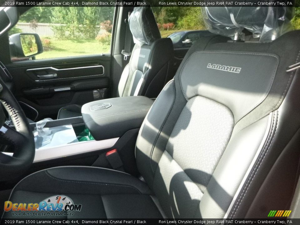 2019 Ram 1500 Laramie Crew Cab 4x4 Diamond Black Crystal Pearl / Black Photo #14