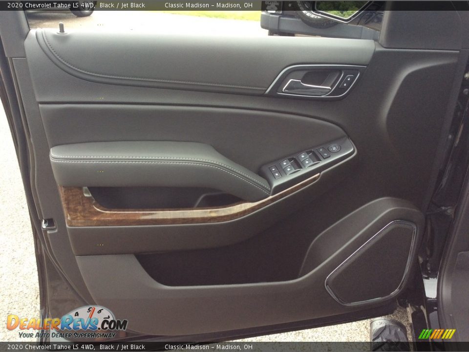 Door Panel of 2020 Chevrolet Tahoe LS 4WD Photo #10