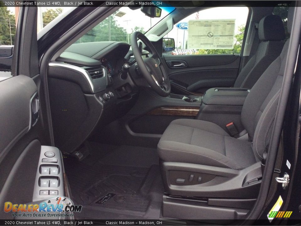 Front Seat of 2020 Chevrolet Tahoe LS 4WD Photo #11