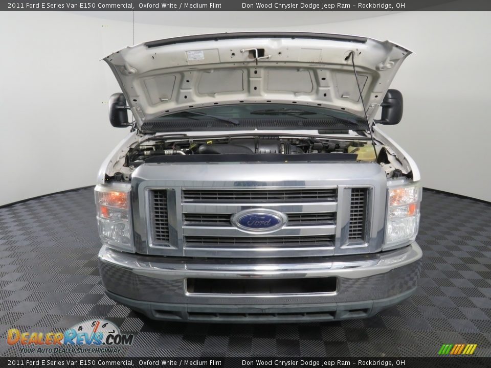 2011 Ford E Series Van E150 Commercial Oxford White / Medium Flint Photo #6