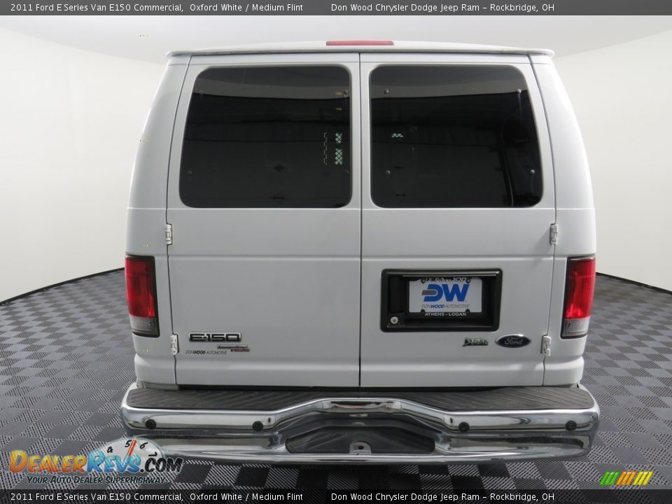 2011 Ford E Series Van E150 Commercial Oxford White / Medium Flint Photo #12