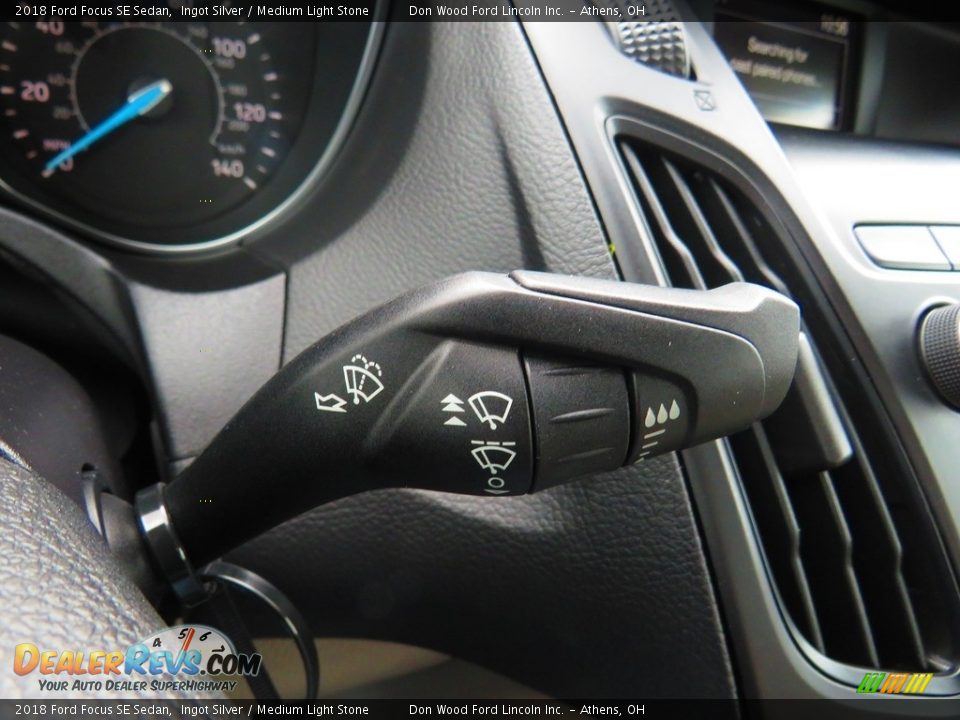2018 Ford Focus SE Sedan Ingot Silver / Medium Light Stone Photo #29