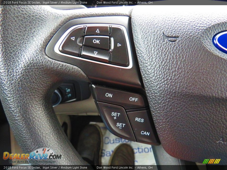 2018 Ford Focus SE Sedan Ingot Silver / Medium Light Stone Photo #30