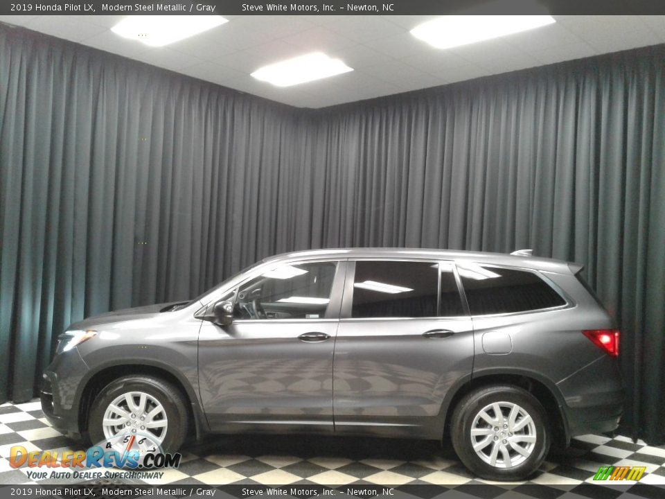 2019 Honda Pilot LX Modern Steel Metallic / Gray Photo #1