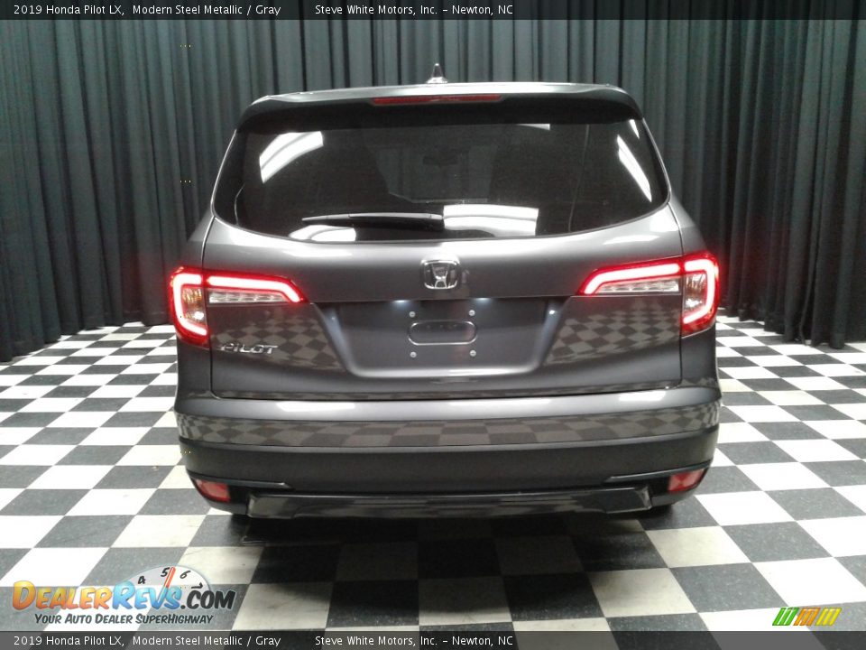 2019 Honda Pilot LX Modern Steel Metallic / Gray Photo #7