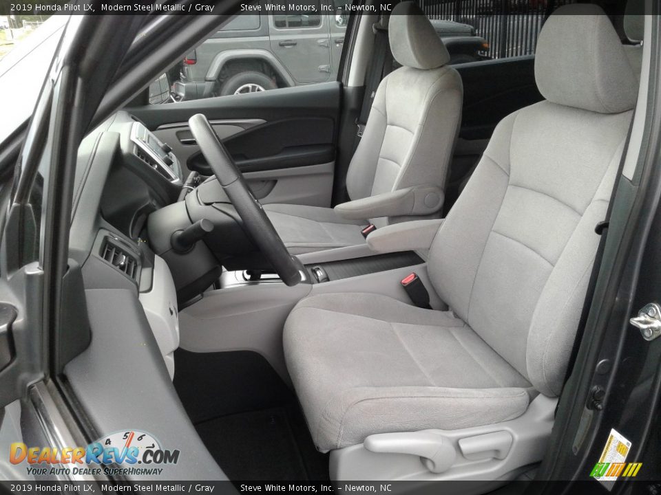 2019 Honda Pilot LX Modern Steel Metallic / Gray Photo #10