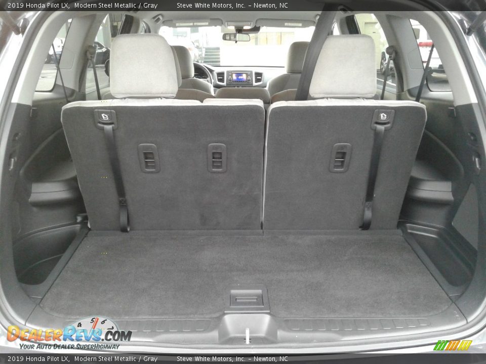 2019 Honda Pilot LX Modern Steel Metallic / Gray Photo #13