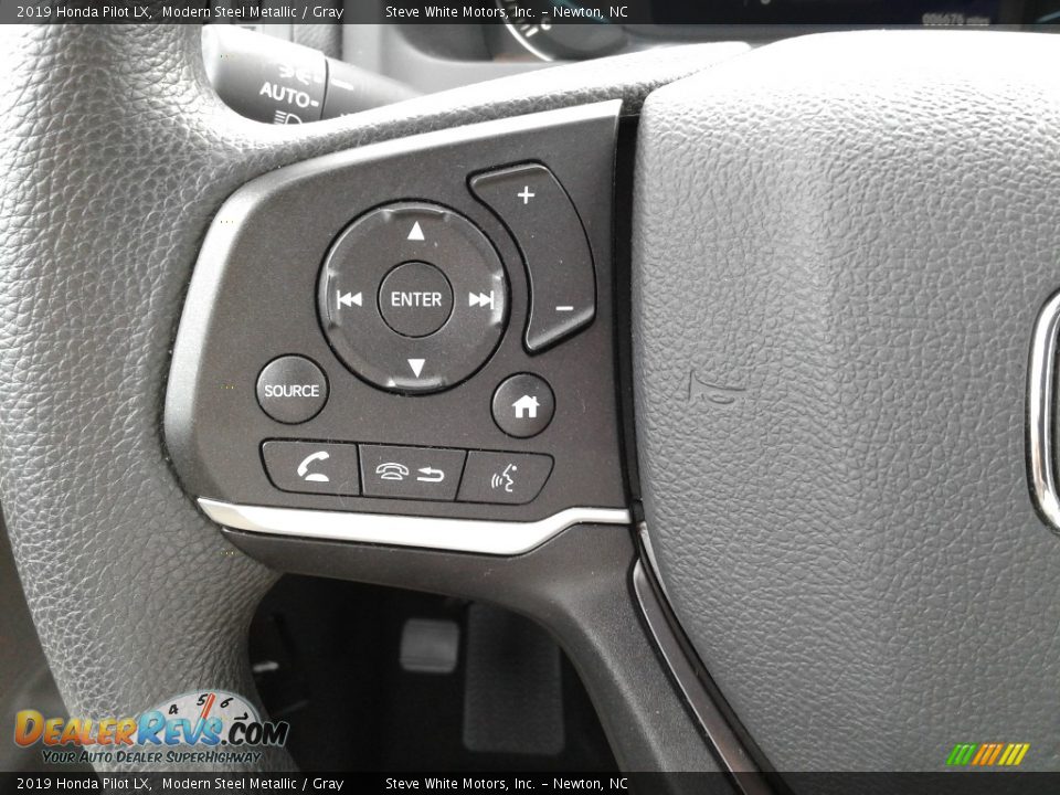2019 Honda Pilot LX Modern Steel Metallic / Gray Photo #19
