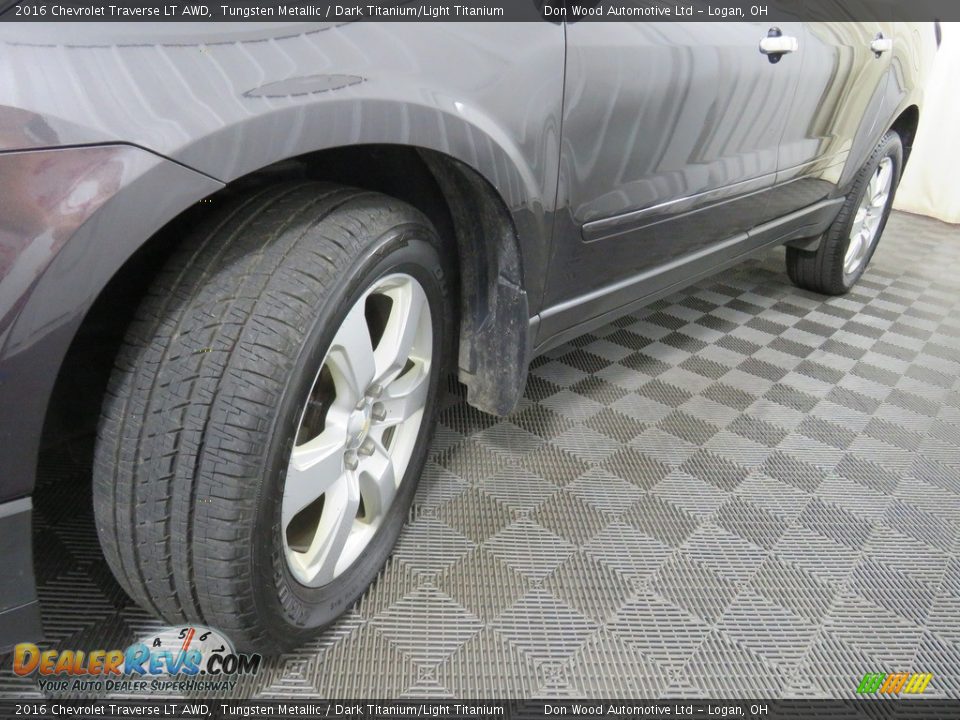 2016 Chevrolet Traverse LT AWD Tungsten Metallic / Dark Titanium/Light Titanium Photo #9