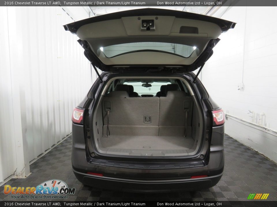2016 Chevrolet Traverse LT AWD Tungsten Metallic / Dark Titanium/Light Titanium Photo #13