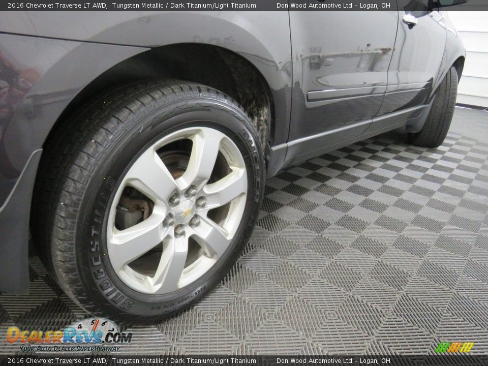 2016 Chevrolet Traverse LT AWD Tungsten Metallic / Dark Titanium/Light Titanium Photo #17