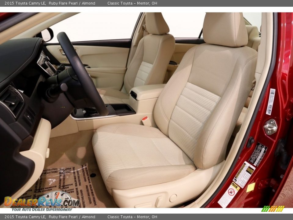 2015 Toyota Camry LE Ruby Flare Pearl / Almond Photo #5