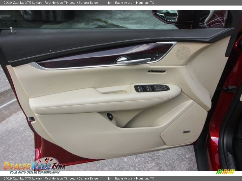 2019 Cadillac XT5 Luxury Red Horizon Tintcoat / Sahara Beige Photo #19