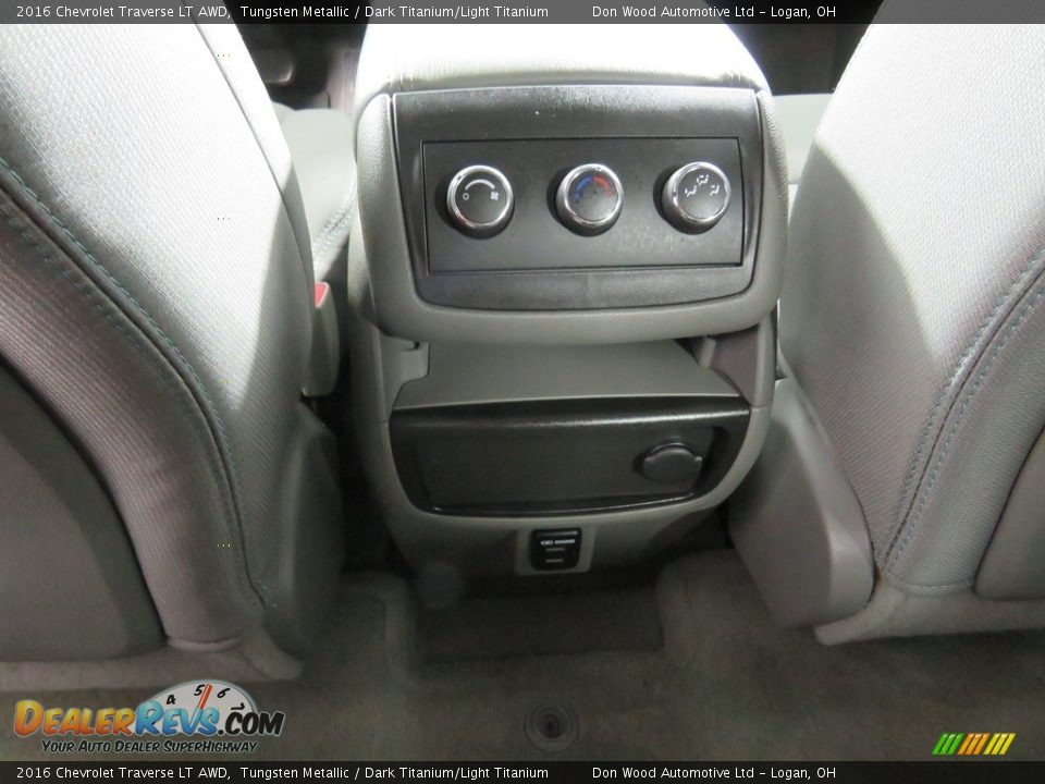 2016 Chevrolet Traverse LT AWD Tungsten Metallic / Dark Titanium/Light Titanium Photo #31