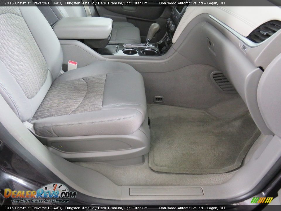 2016 Chevrolet Traverse LT AWD Tungsten Metallic / Dark Titanium/Light Titanium Photo #36