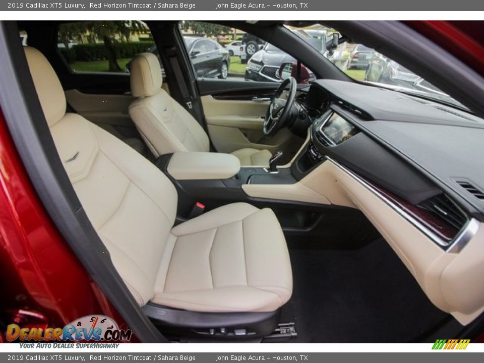 2019 Cadillac XT5 Luxury Red Horizon Tintcoat / Sahara Beige Photo #28