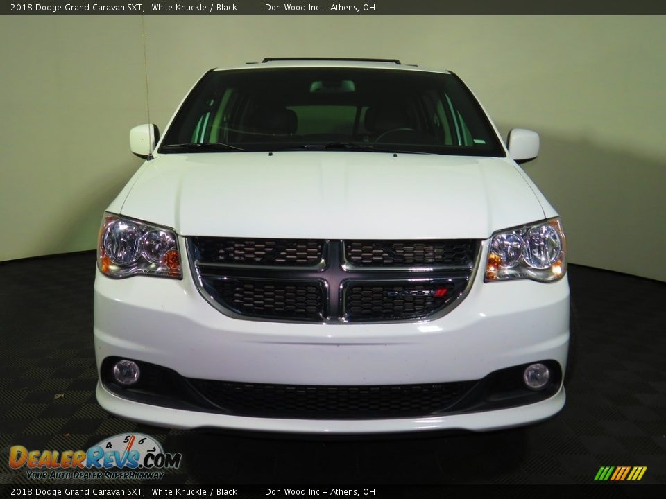 2018 Dodge Grand Caravan SXT White Knuckle / Black Photo #4