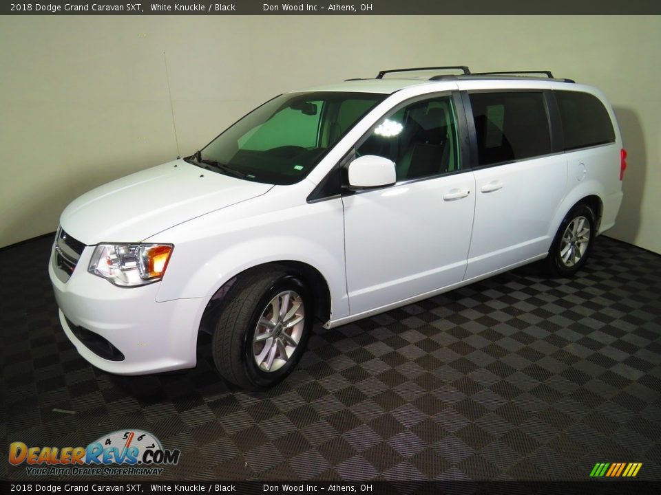 2018 Dodge Grand Caravan SXT White Knuckle / Black Photo #7