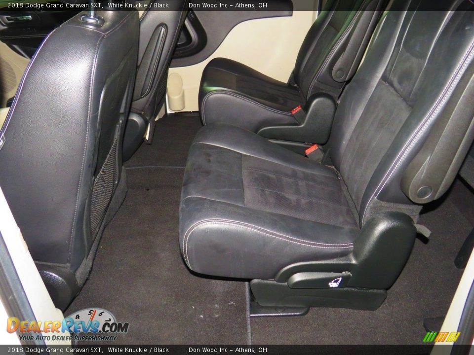 2018 Dodge Grand Caravan SXT White Knuckle / Black Photo #21