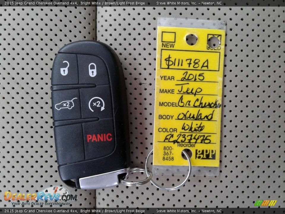 2015 Jeep Grand Cherokee Overland 4x4 Bright White / Brown/Light Frost Beige Photo #36