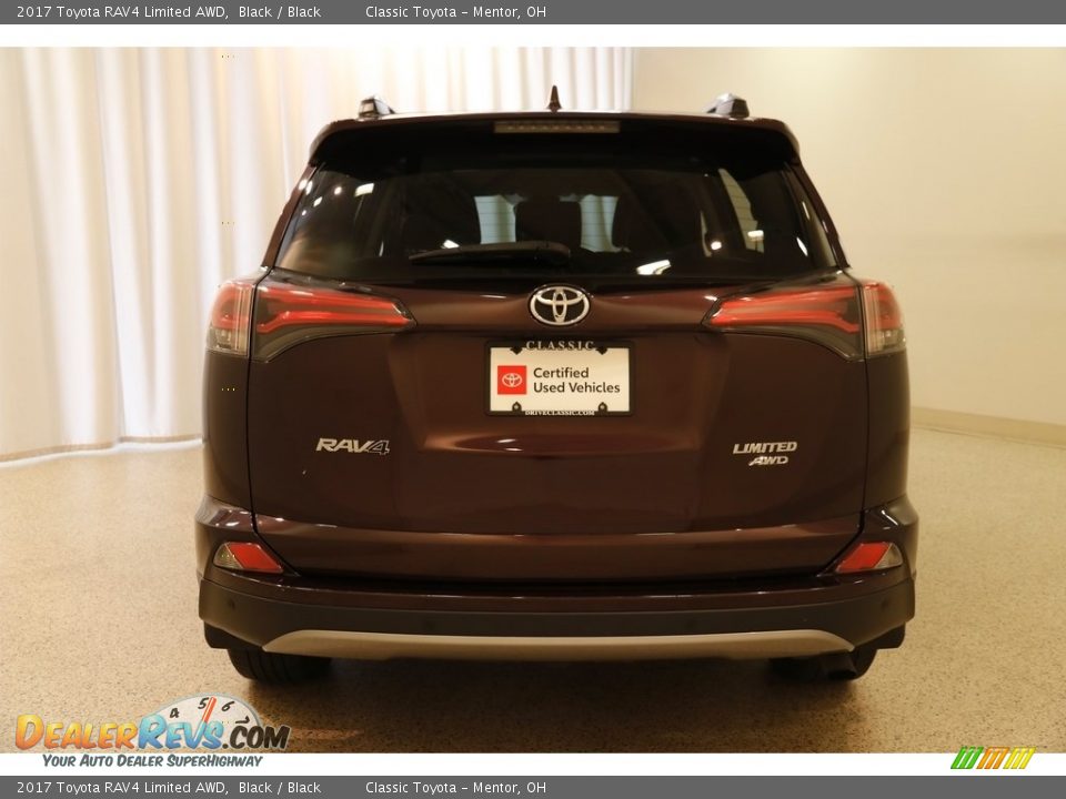 2017 Toyota RAV4 Limited AWD Black / Black Photo #18