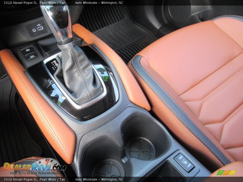 2019 Nissan Rogue SL Pearl White / Tan Photo #20