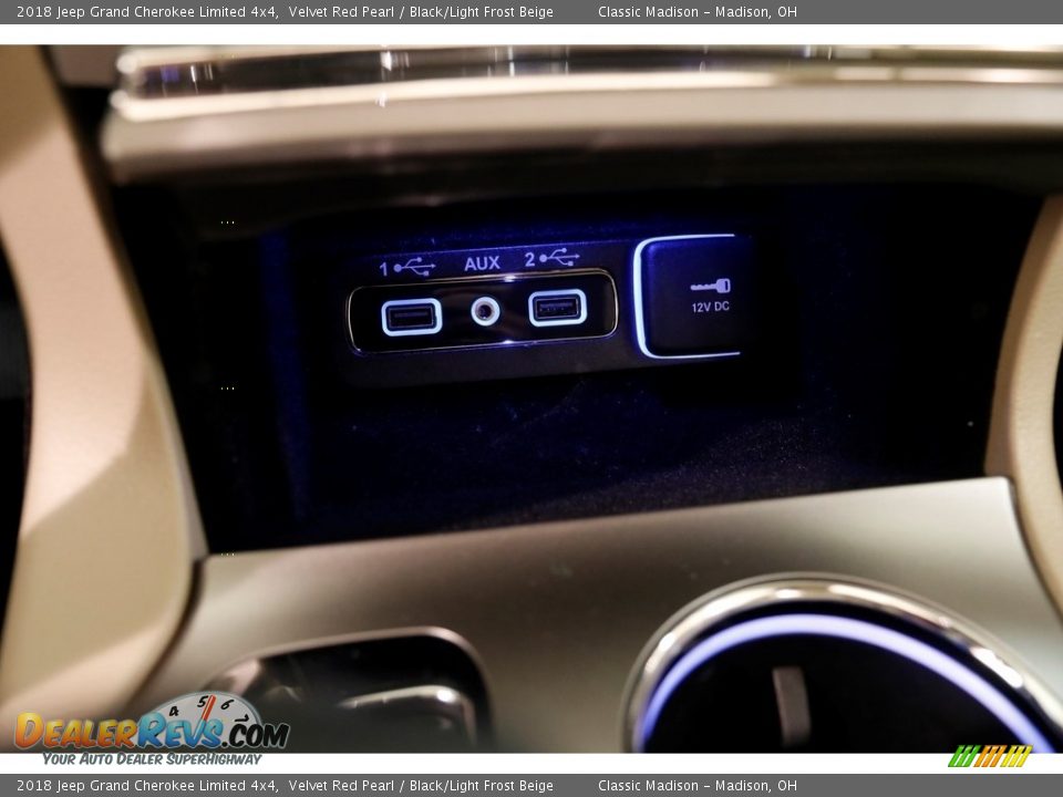 2018 Jeep Grand Cherokee Limited 4x4 Velvet Red Pearl / Black/Light Frost Beige Photo #16