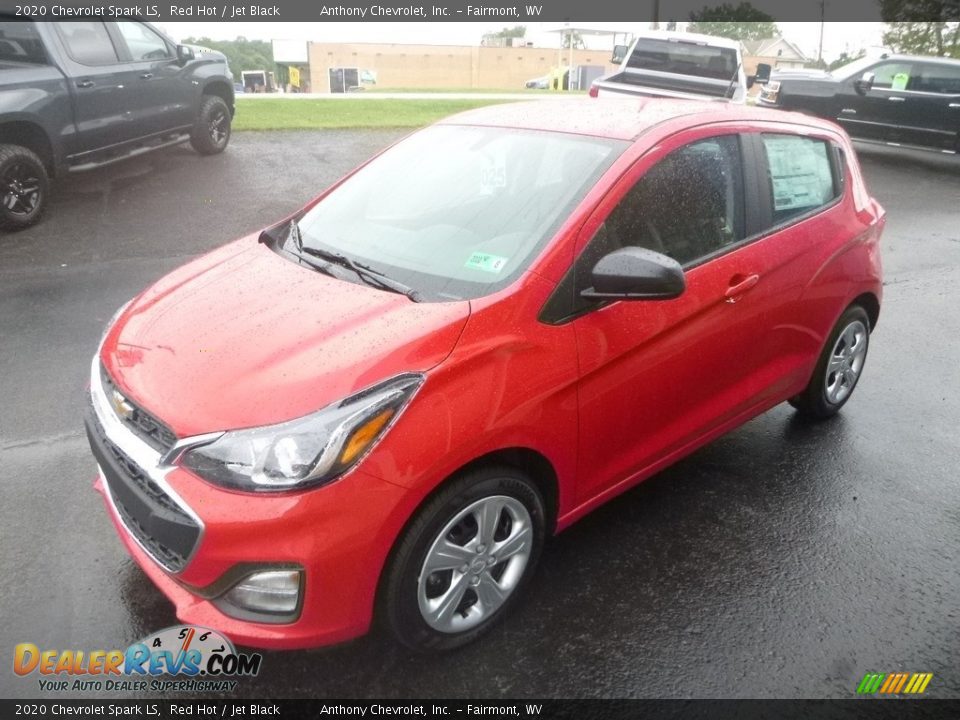 Front 3/4 View of 2020 Chevrolet Spark LS Photo #8