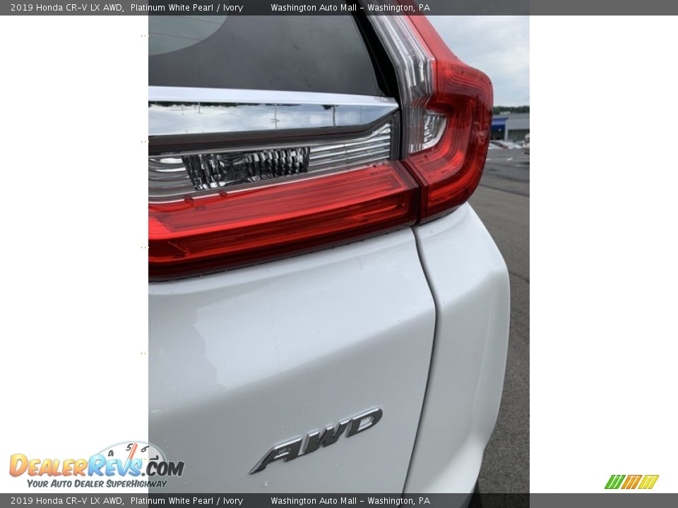 2019 Honda CR-V LX AWD Platinum White Pearl / Ivory Photo #22