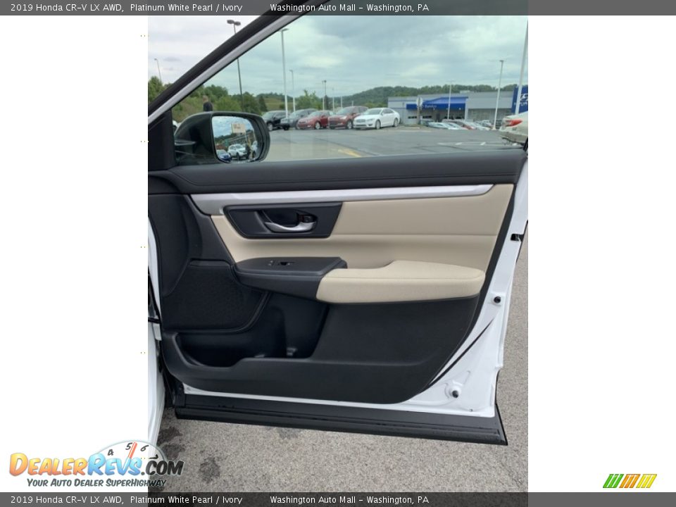 2019 Honda CR-V LX AWD Platinum White Pearl / Ivory Photo #26