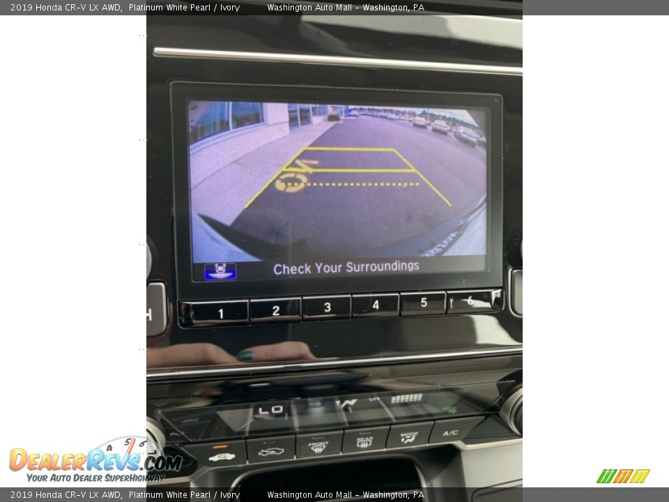 2019 Honda CR-V LX AWD Platinum White Pearl / Ivory Photo #32