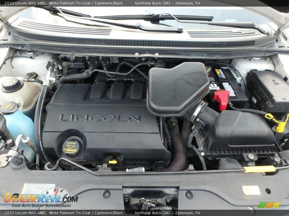 2010 Lincoln MKX AWD White Platinum Tri-Coat / Cashmere/Black Photo #2