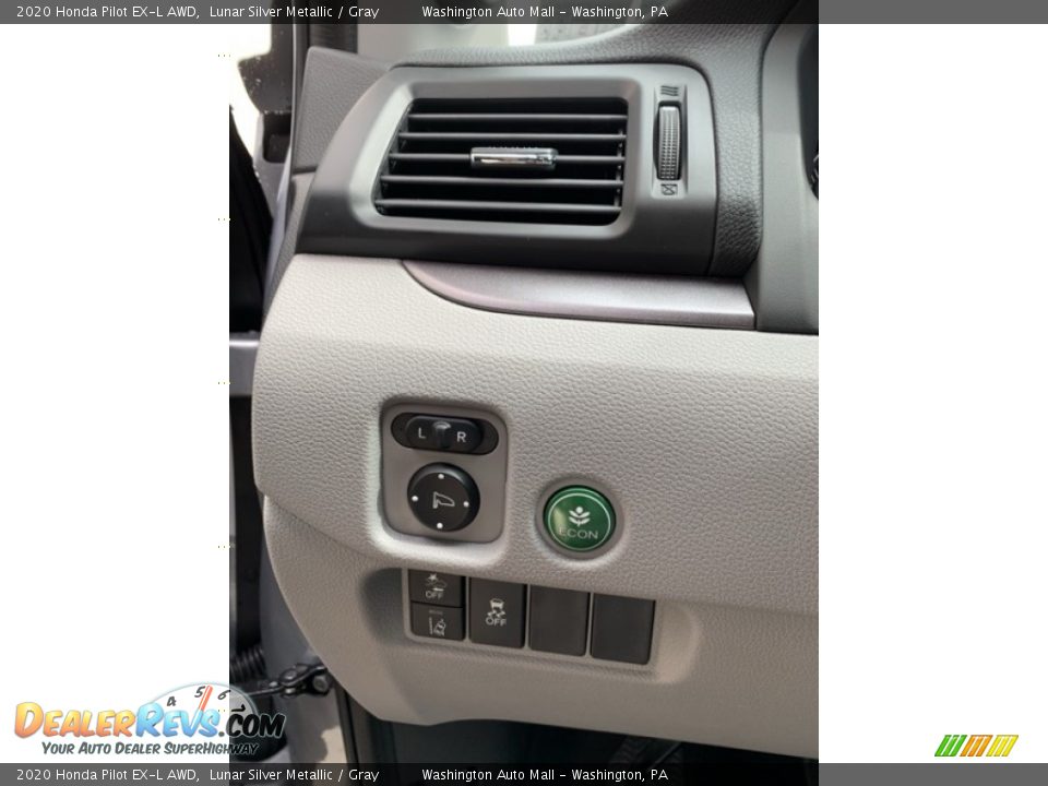 Controls of 2020 Honda Pilot EX-L AWD Photo #12