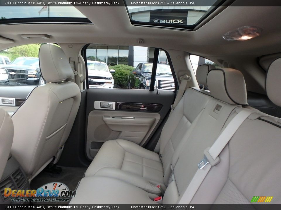 2010 Lincoln MKX AWD White Platinum Tri-Coat / Cashmere/Black Photo #21