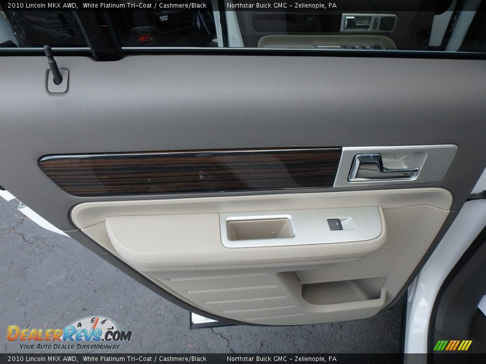 2010 Lincoln MKX AWD White Platinum Tri-Coat / Cashmere/Black Photo #23