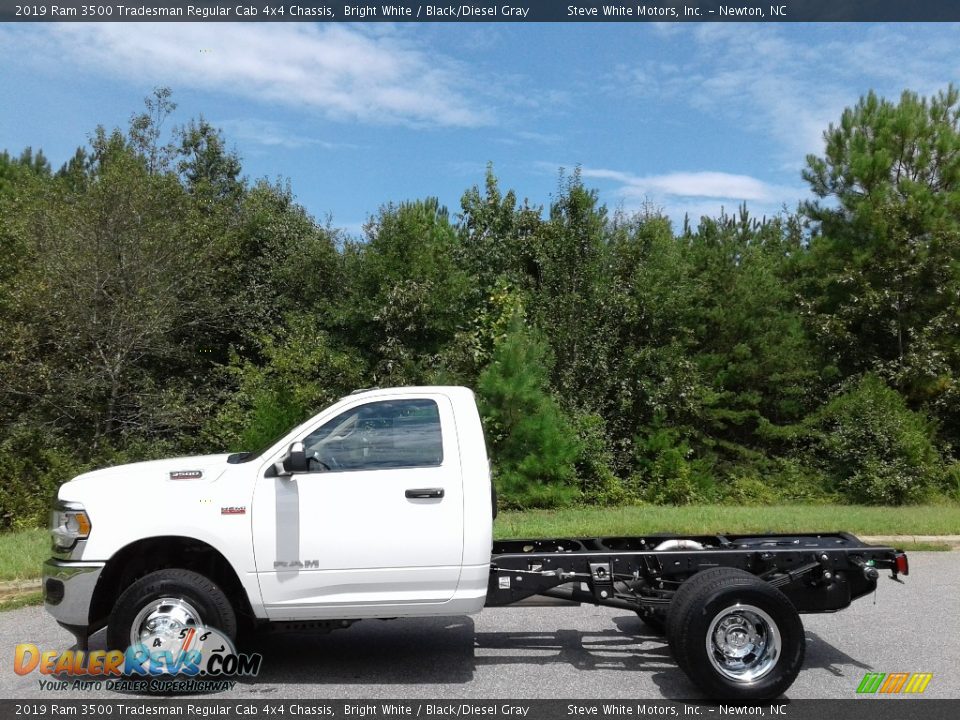 2019 Ram 3500 Tradesman Regular Cab 4x4 Chassis Bright White / Black/Diesel Gray Photo #1