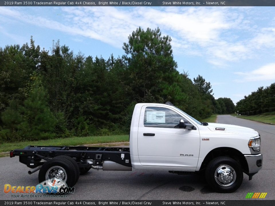 2019 Ram 3500 Tradesman Regular Cab 4x4 Chassis Bright White / Black/Diesel Gray Photo #5