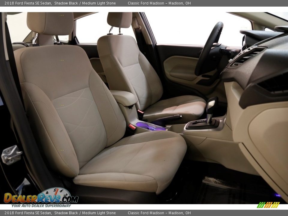 2018 Ford Fiesta SE Sedan Shadow Black / Medium Light Stone Photo #14