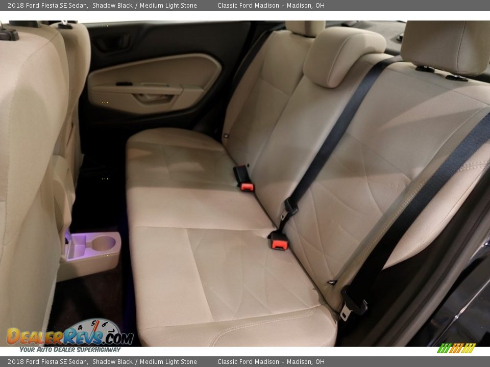 2018 Ford Fiesta SE Sedan Shadow Black / Medium Light Stone Photo #16